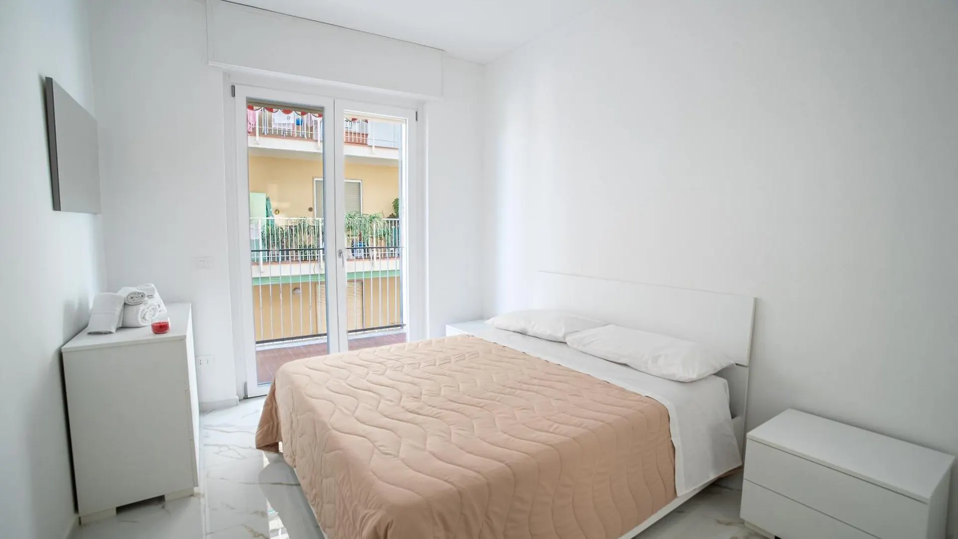 The Siva Apartments - Via Volta, 165 Sanremo 0*,  Italy