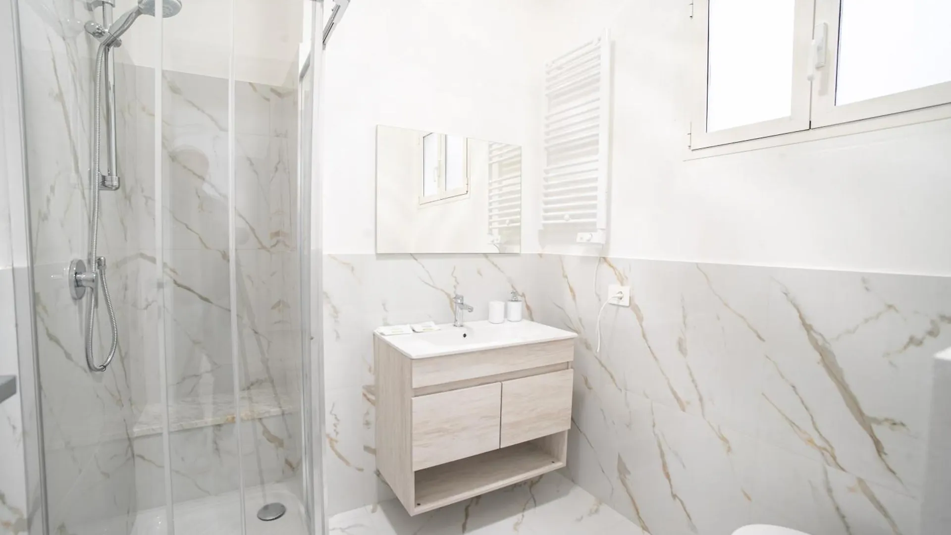 The Siva Apartments - Via Volta, 165 Sanremo