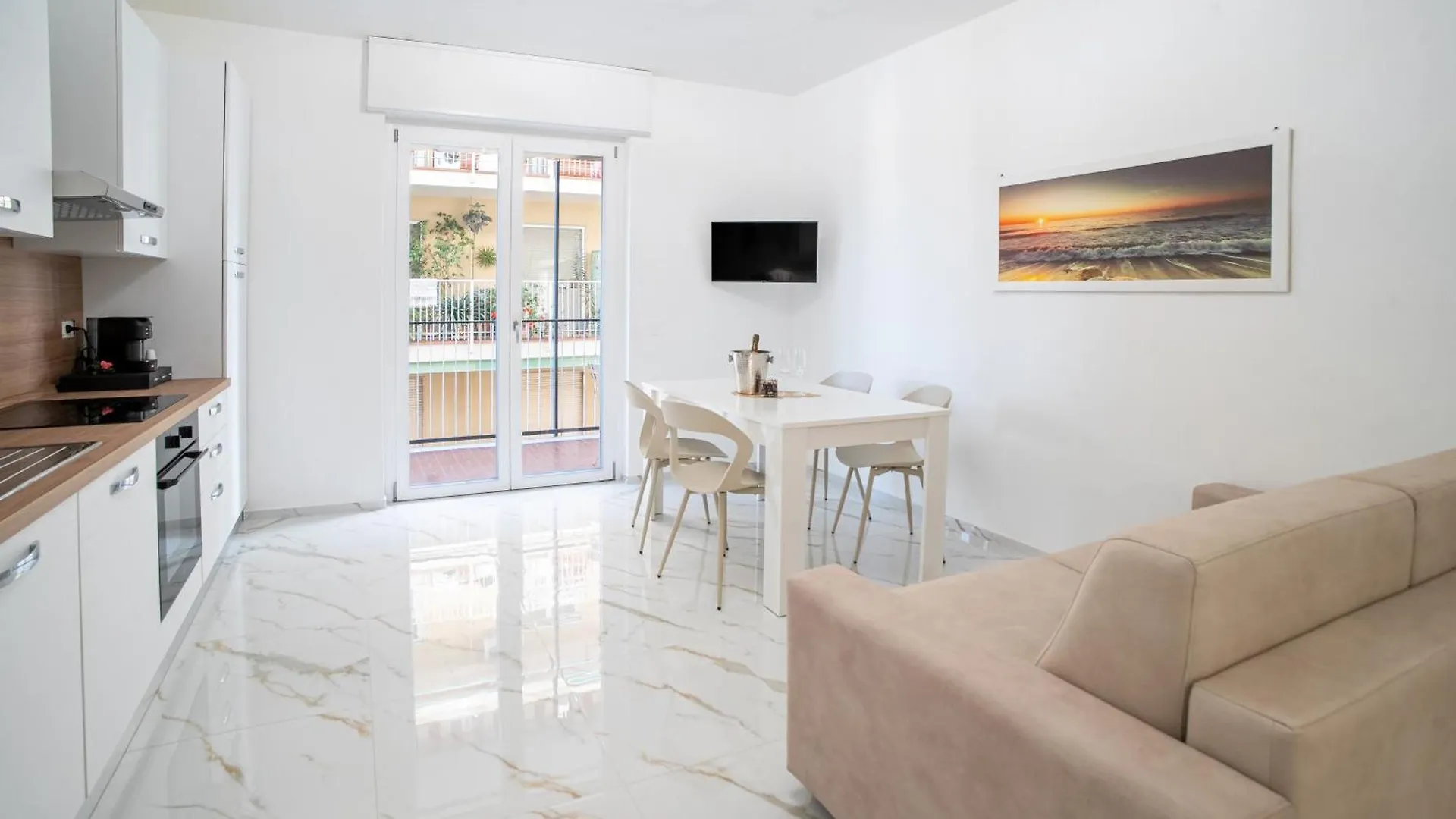The Siva Apartments - Via Volta, 165 Sanremo